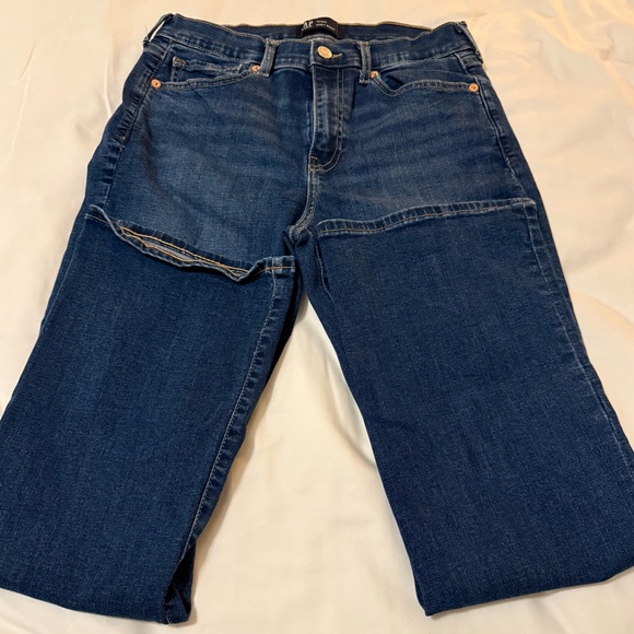 GAP Mid Rise Baby Boot Jeans - Picture 6 of 7